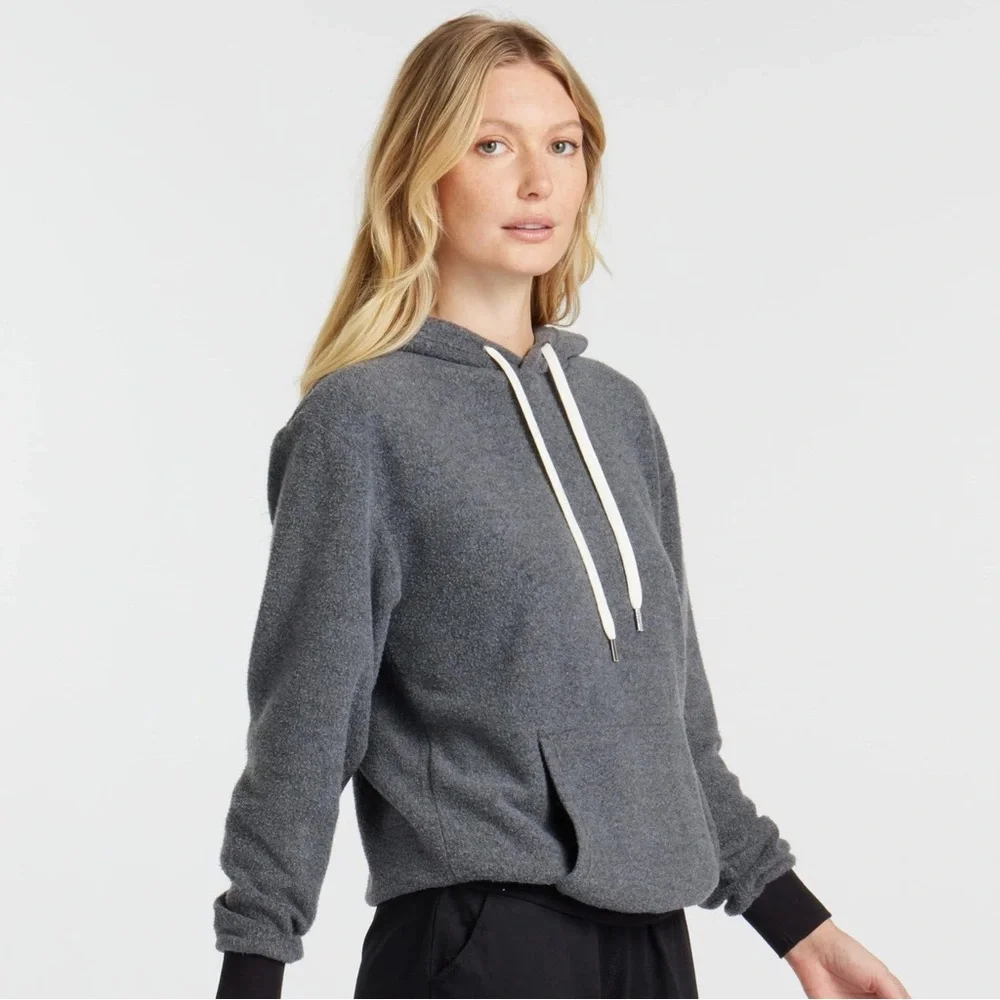 Feat Blanket Blend Hoodie Hazy Black Gray Sweatshirt unisex Large NWT Cozy